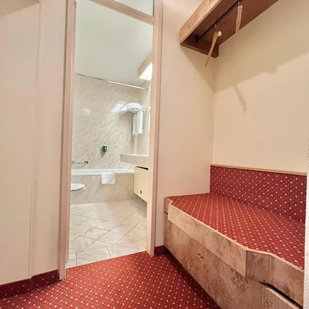 Schwarzwaldapartment Nr 14 40qm Zwei Einzel Betten Rustikal Apartment *